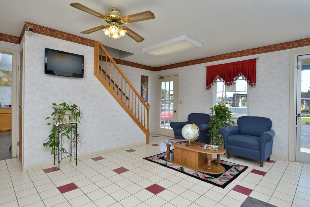 Americas Best Value Inn Of Decatur Інтер'єр фото