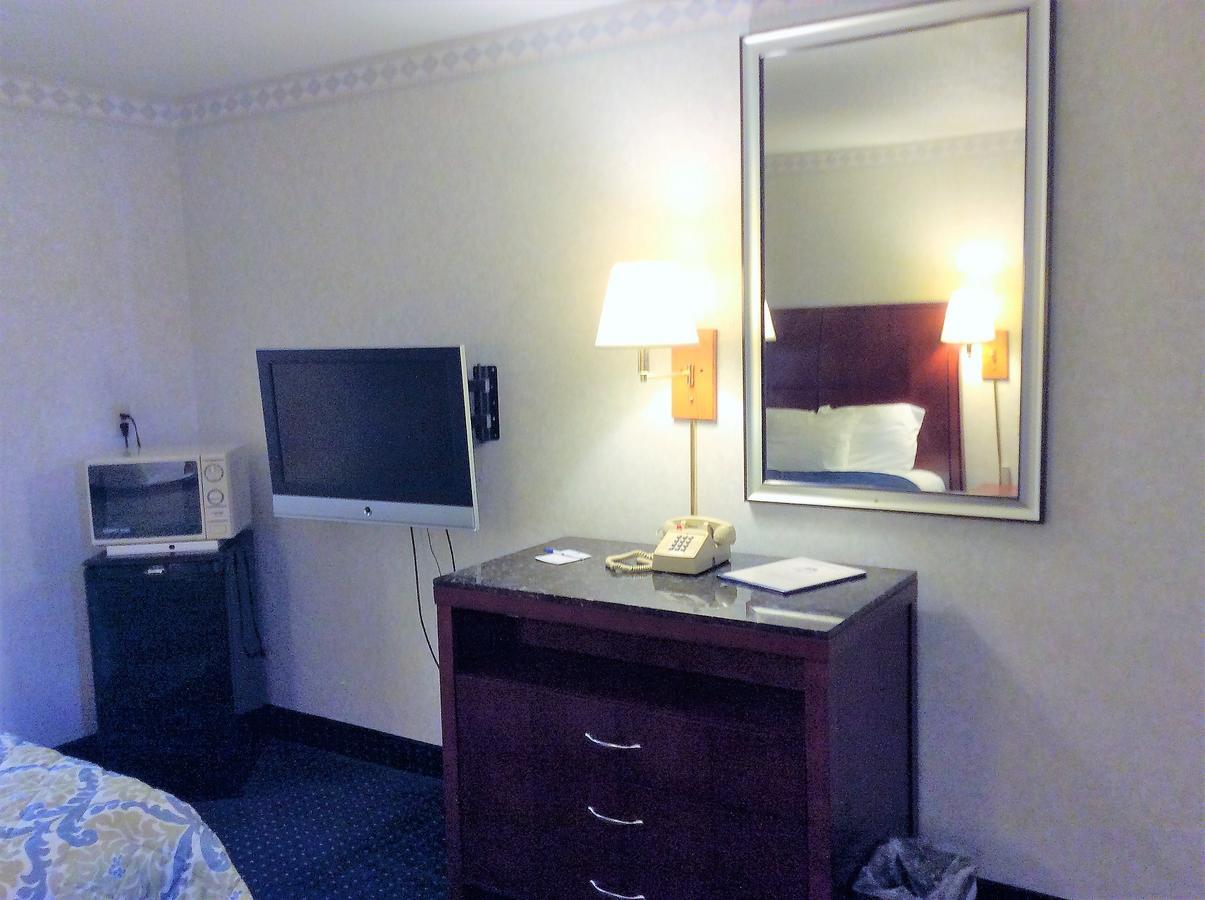 Americas Best Value Inn Of Decatur Екстер'єр фото