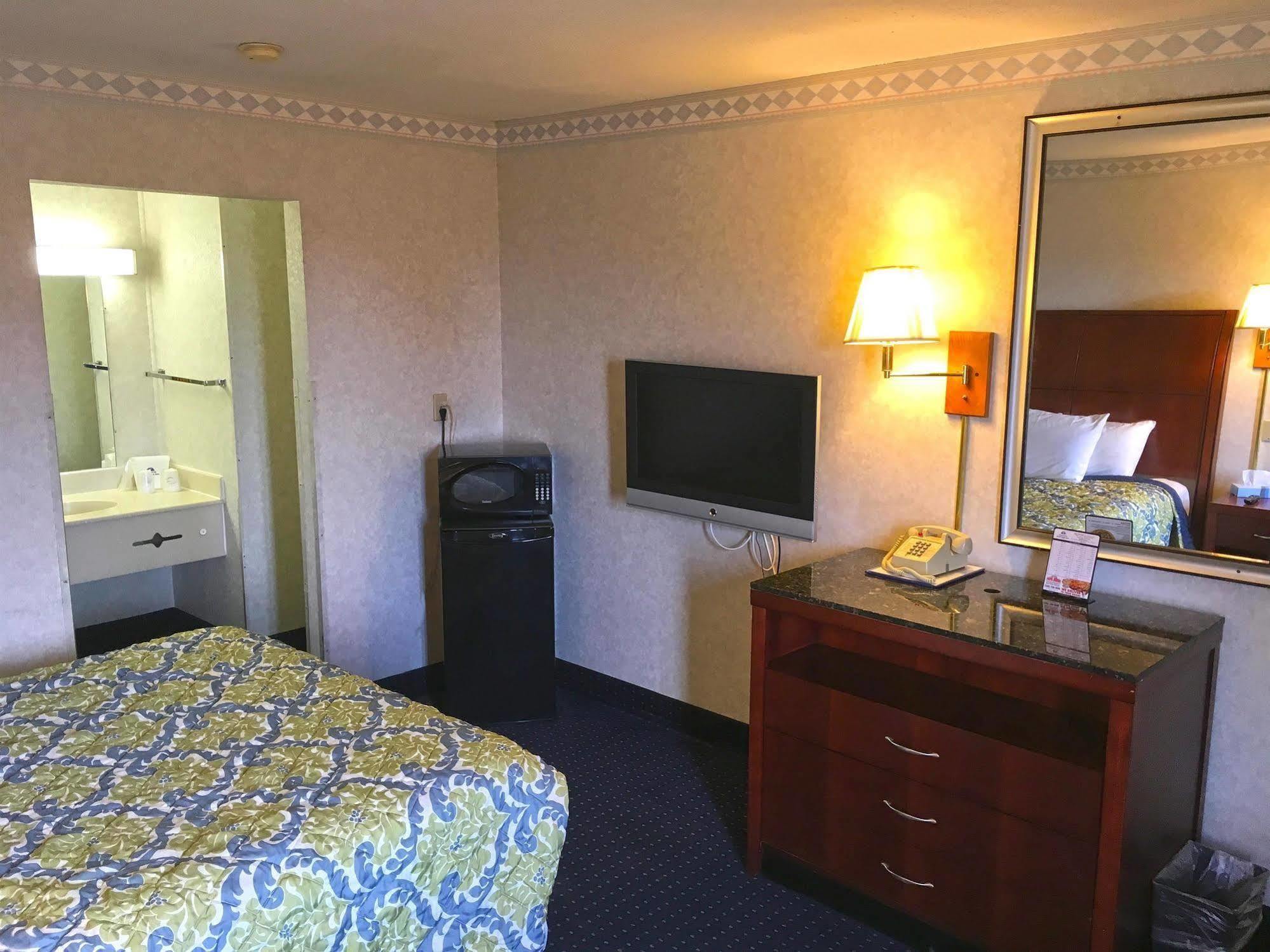 Americas Best Value Inn Of Decatur Екстер'єр фото
